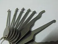 Lock Locksmith Tech Portland, OR 503-716-1477 - change-locks-service