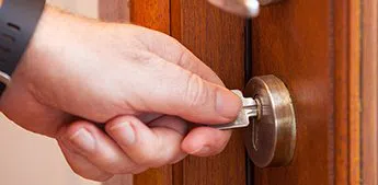 Lock Locksmith Tech Portland, OR 503-716-1477 - ignition-repair