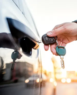 Lock Locksmith Tech Portland, OR 503-716-1477 - unlock-car
