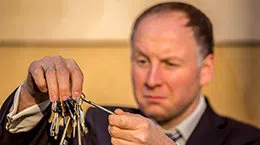 Lock Locksmith Tech Portland, OR 503-716-1477 - unlocking-file-cabinet